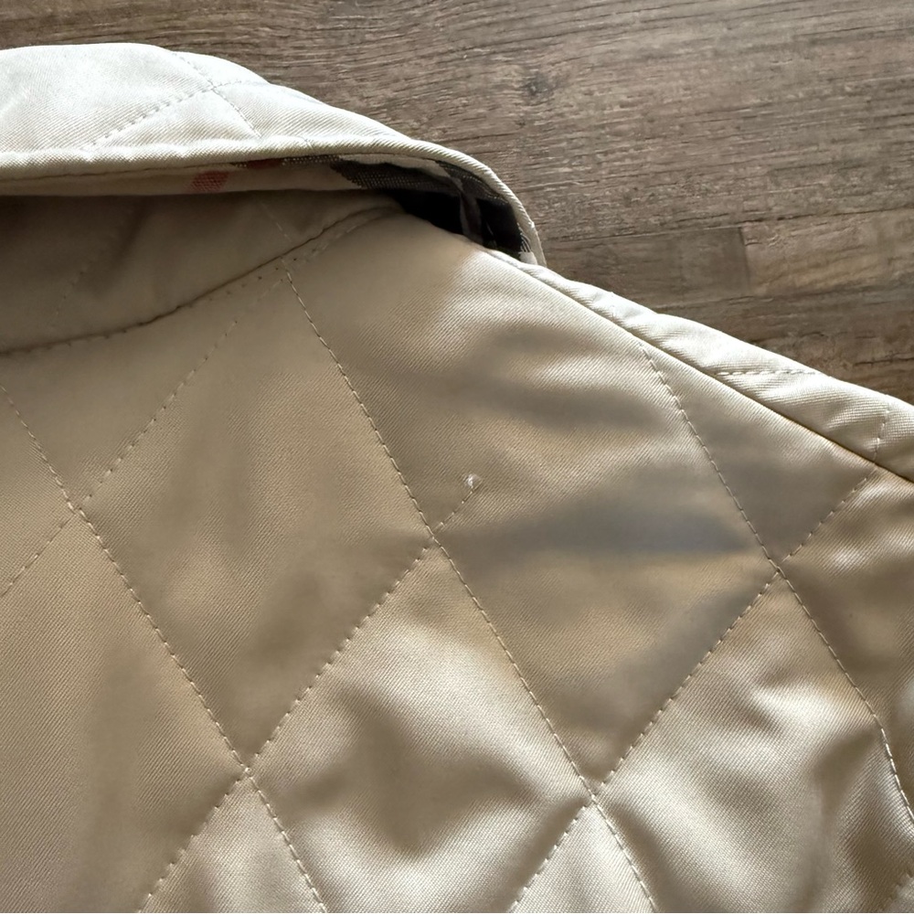 Burberry London Nova Lined Quilted Coat - Medium - Picture 12 of 16